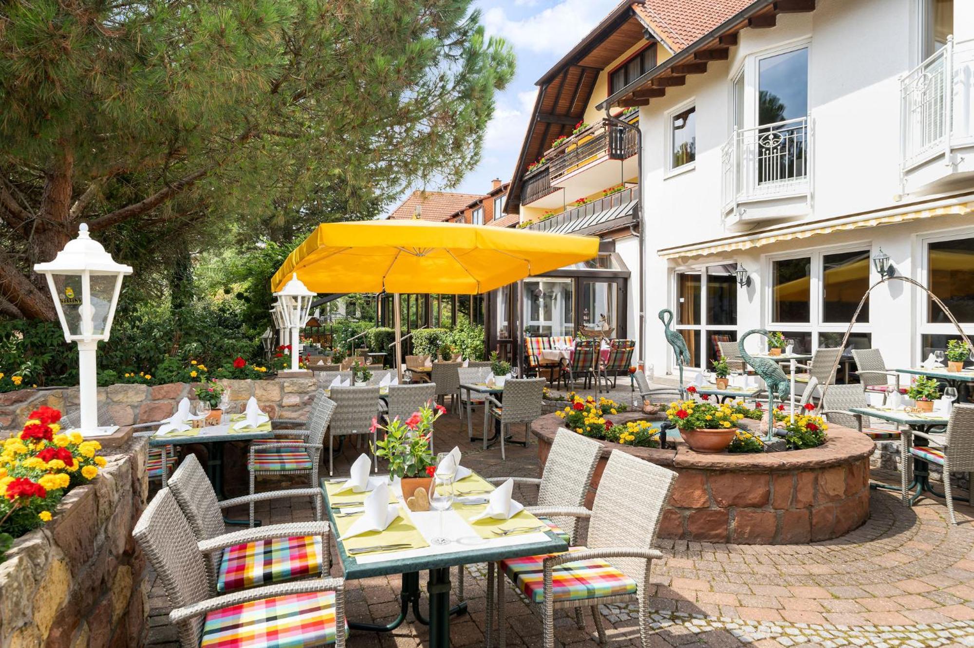 Hotel-Residenz Immenhof Maikammer Ngoại thất bức ảnh